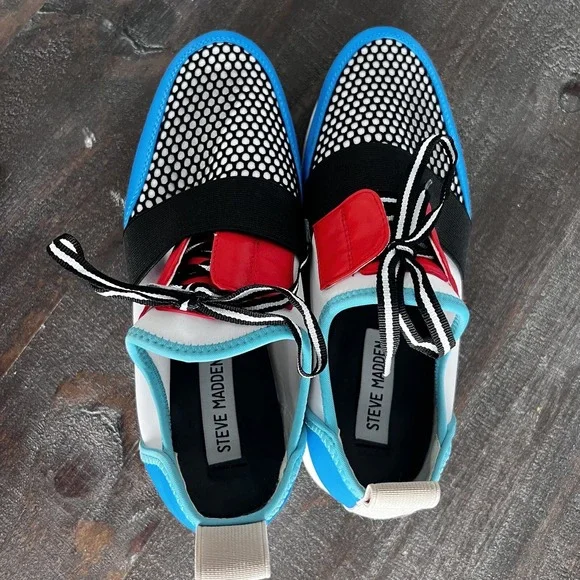 Steve Madden Shoes Steve Madden Artic Multicolor Tennis Shoes